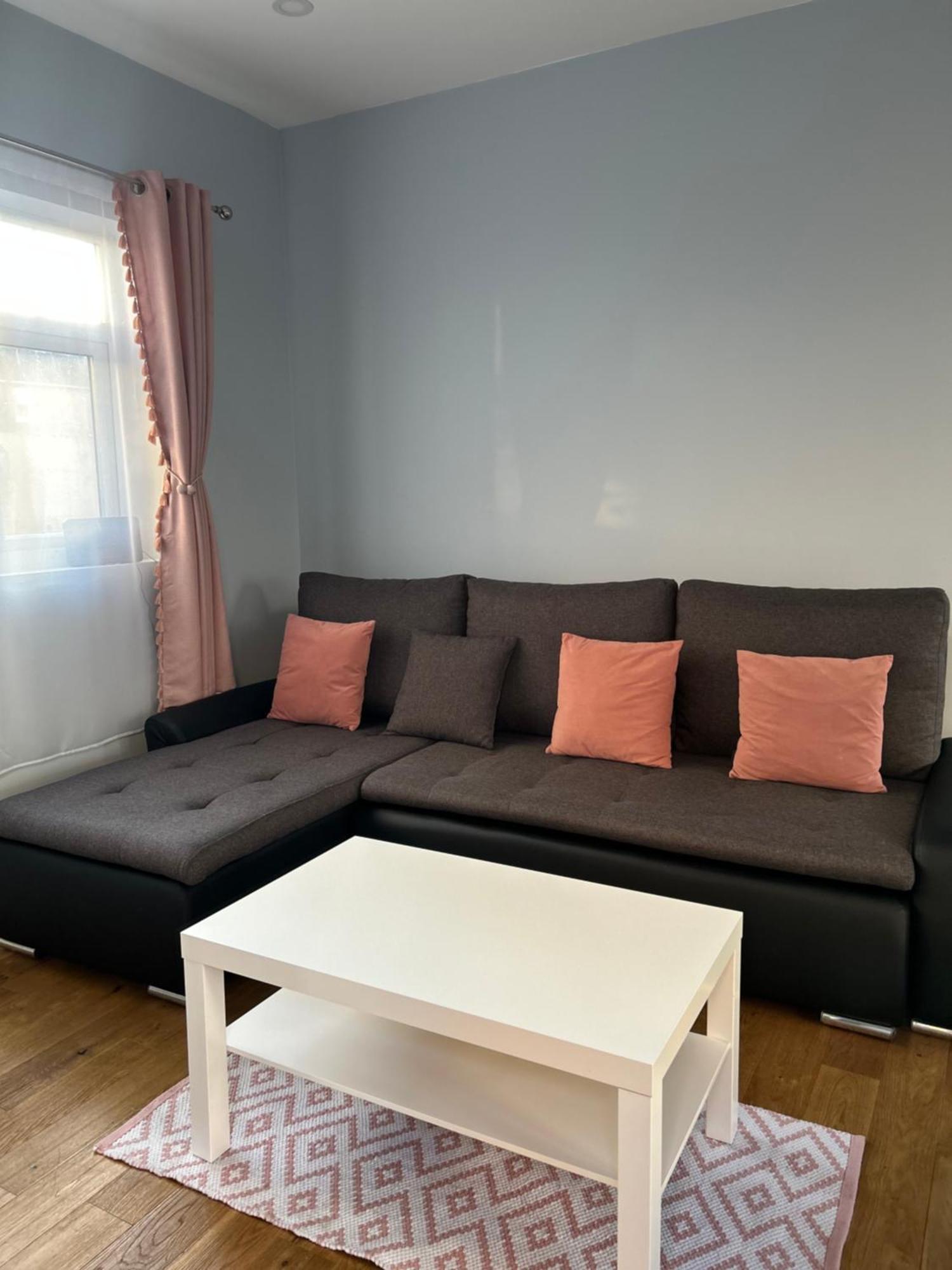 Dana'S Bungalow Horley Buitenkant foto